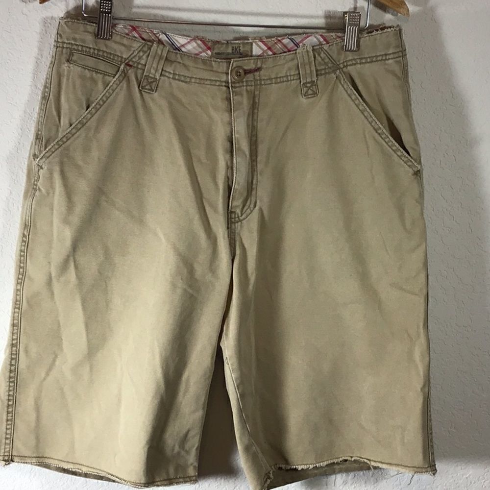 BKE Vintage Voyager Men’s Khaki Shorts Distressed size 32